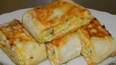 Лавашная закуска с овощами, создающая хрустящие ощущения во рту.