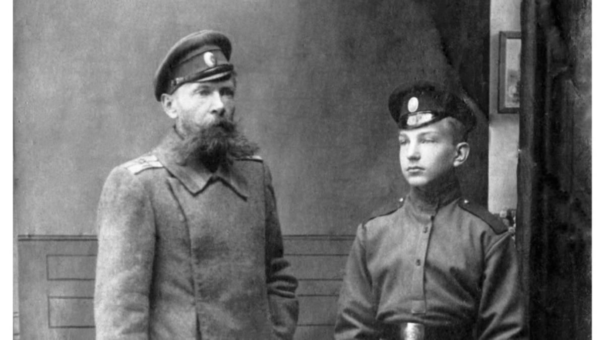 Историческая эволюция военной службы в России: От царского до советского времени