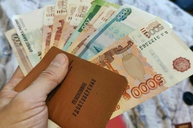 Кто имеет право на 1200-рублевую надбавку к пенсии?