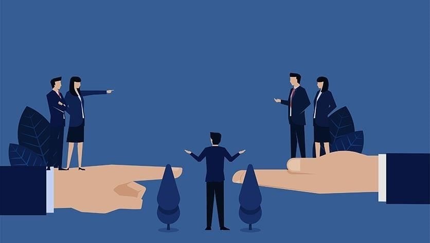 Медиация поощряет открытое общение, позволяя обеим сторонам выразить свою озабоченность и прийти к взаимоприемлемому решению.