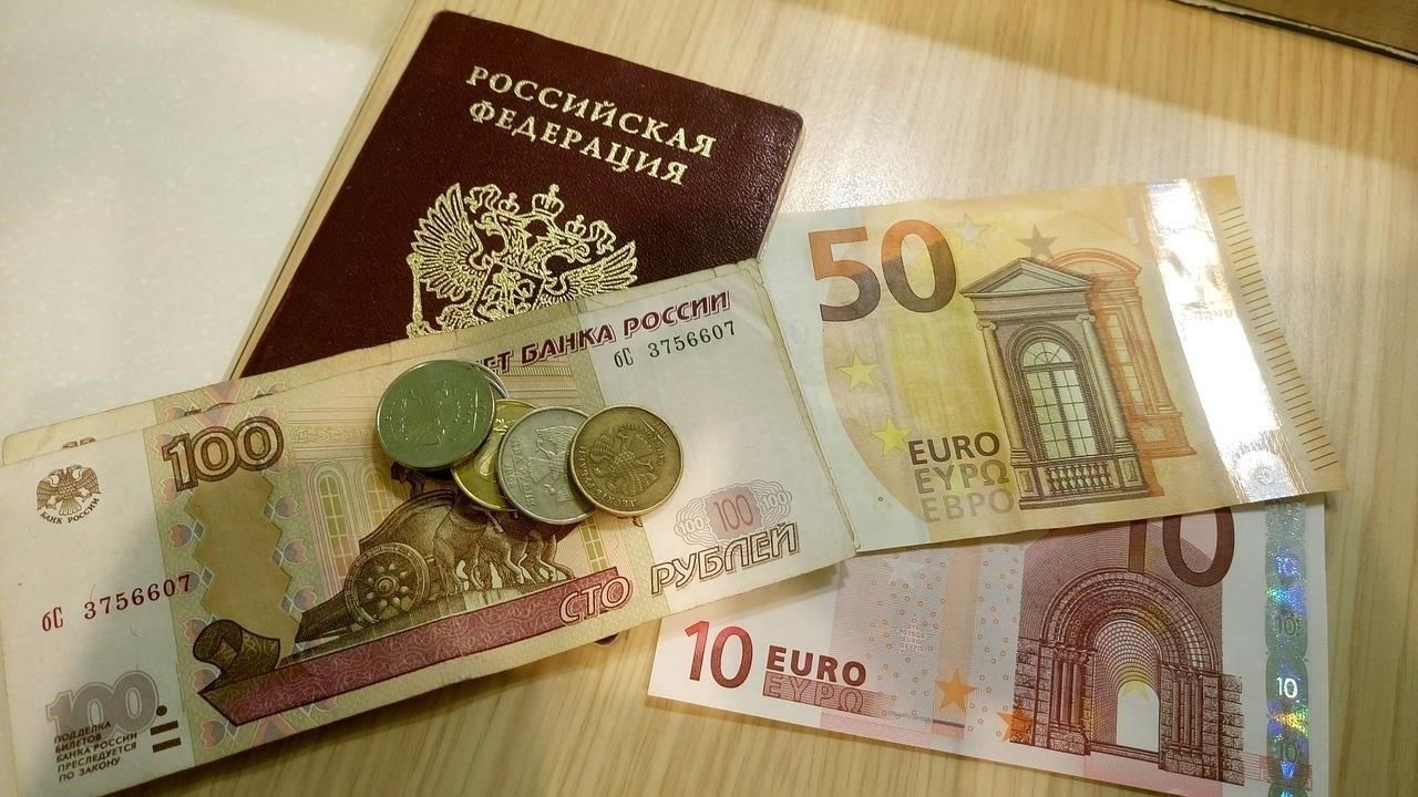 Может ли поставщик микрозаймов законно одобрить заявку на кредит с просроченным паспортом?