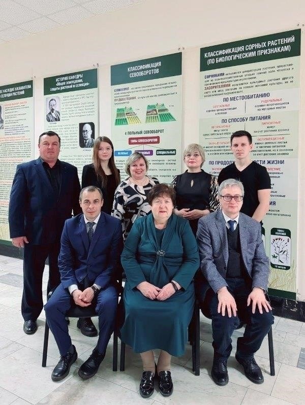Преподаватели и сотрудники