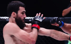 byvshij-chempion-aca-vagaev-uspeshno-debjutiroval-v-ufc-v-33-goda-1cbbdf4.jpg