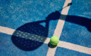 gde-v-gorodah-rossii-mozhno-besplatno-poigrat-v-padel-ebc376a.jpg