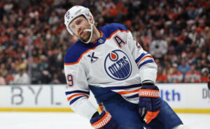 kluby-nhl-boston-i-edmonton-v-2027-godu-provedut-matchi-v-germanii-f2aaa26.jpg