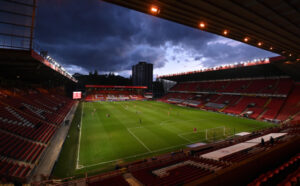 na-futbolnom-stadione-v-londone-obnaruzhili-telo-muzhchiny-11affc6.jpg