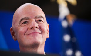 the-times-uznala-o-lichnoj-vygode-infantino-ot-rasshirenija-chm-do-64-komand-3f43fed.jpg